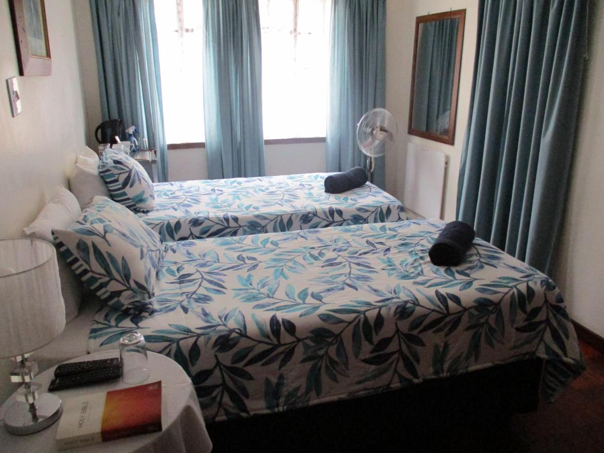 White Rose Guest House Vanderbijlpark Exteriör bild
